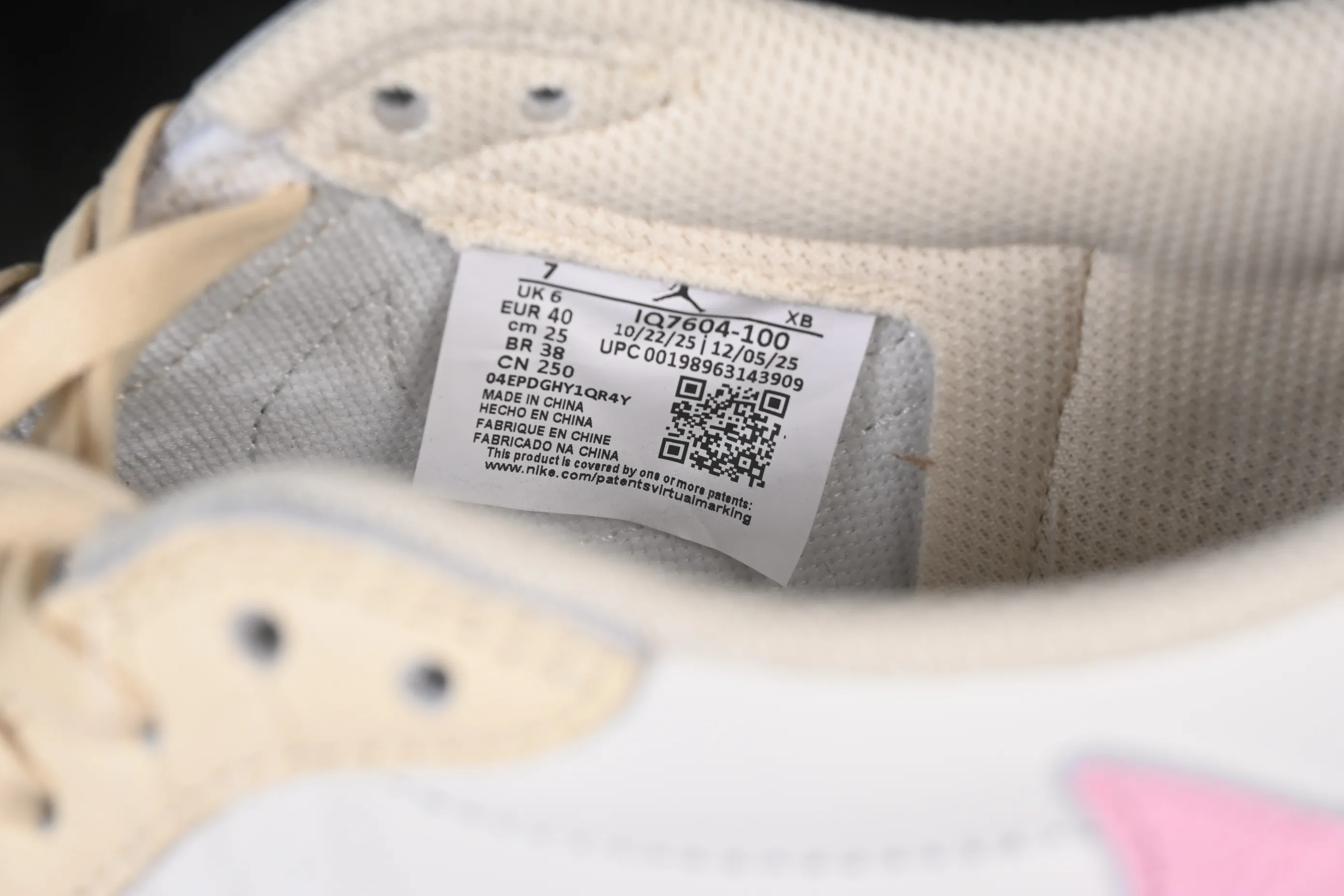 All Categories Air Jordan Jordan series basketball shoes Air Jordan 1 Low LJR version Travis Scott x Air Jordan 1 Low OG AJ1 Joe 1 joint undercut IQ7604-100